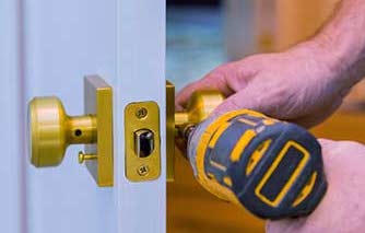 resedential locksmith london, chage house key lodnon, unlock door london,